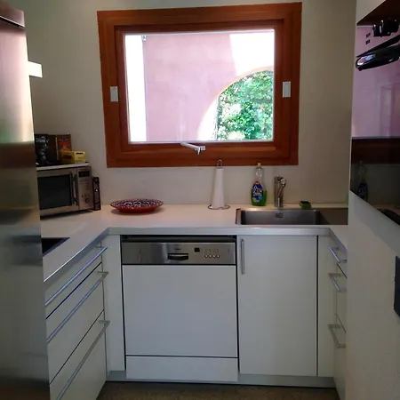 Magali סנרי-סור-מר