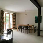 Semesterbostad Magali *