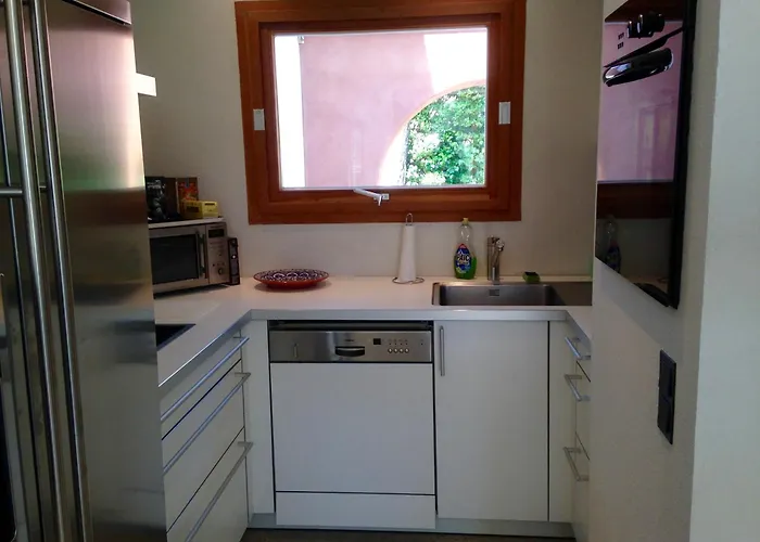 Magali Sanary-sur-Mer